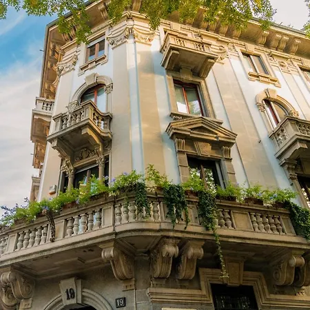 Experience - Palms * Milan